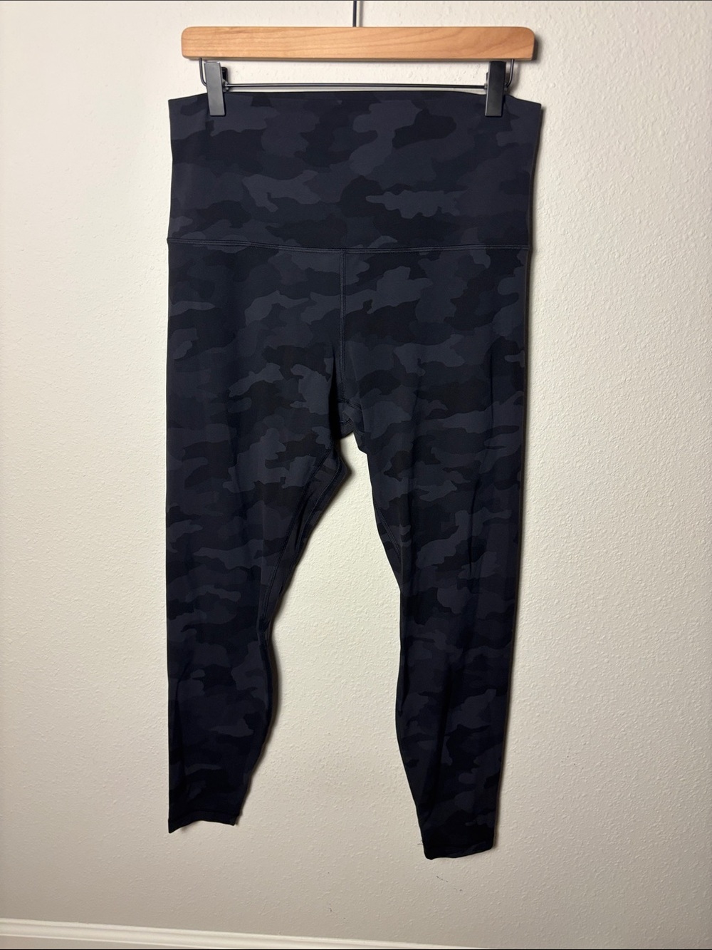 Lululemon Align Super High-Rise Pant 28"
Heritage 365 Camo Deep Coal Multi